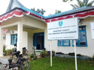 Camat Dan Kasatreskrim  Mandailing Natal Bungkam Atas Temuan Pemilik Lahan Tambang Ilegal Di Duga Milik Kobol