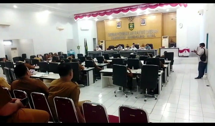 Di Rapat Paripurna RPAPBD Zainuddin sampaikan Akan Selesai Di Gelar Hingga Kamis Besok